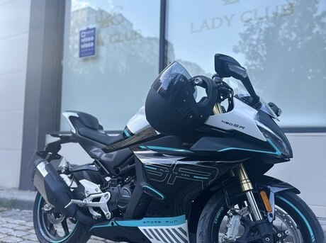 CFMOTO 450 SR