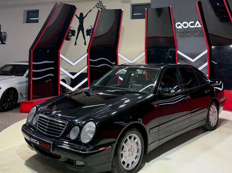 Mercedes E 240