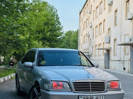 Mercedes C 180
