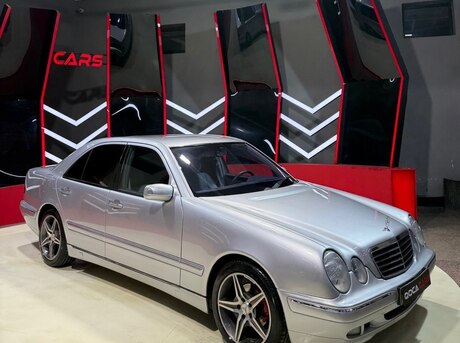 Mercedes E 220