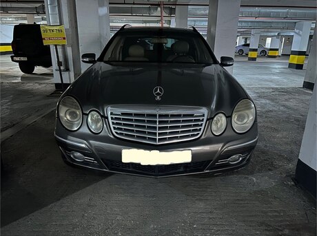 Mercedes E 220