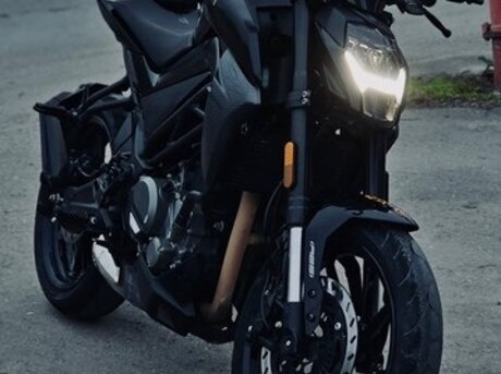 CFMOTO 300 NK