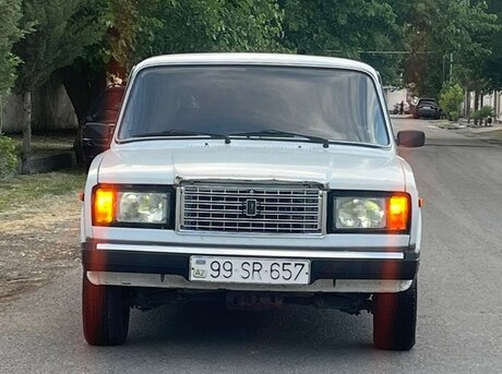 LADA (VAZ) 2107