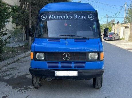 Mercedes 208 D