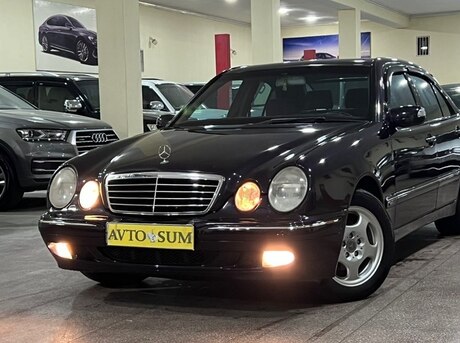 Mercedes E 240