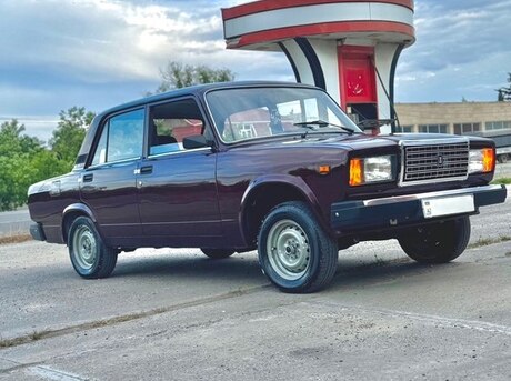 LADA (VAZ) 2107