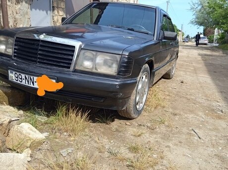 Mercedes 190