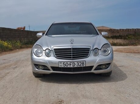 Mercedes E 320