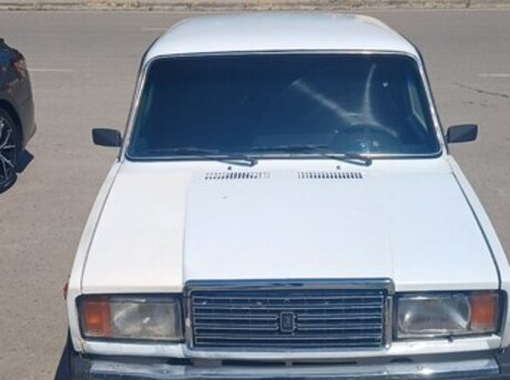 LADA (VAZ) 2107
