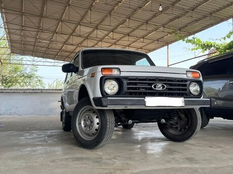 LADA (VAZ) Niva