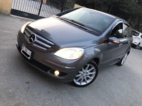 Mercedes B 170
