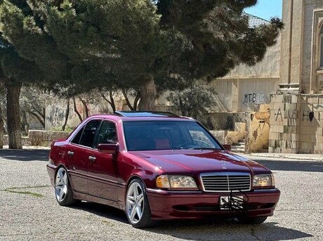 Mercedes C 230