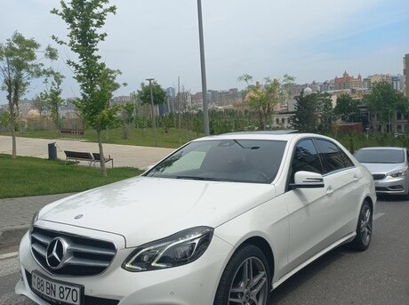 Mercedes E 220