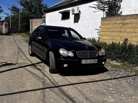 Mercedes C 240