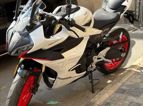 CFMOTO 450 SR