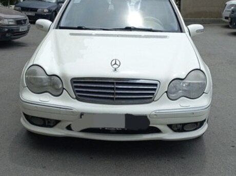 Mercedes C 200