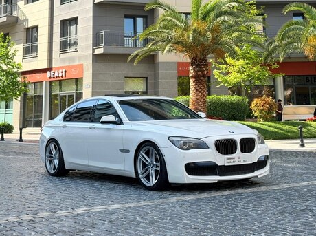 BMW 740