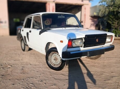 LADA (VAZ) 2107