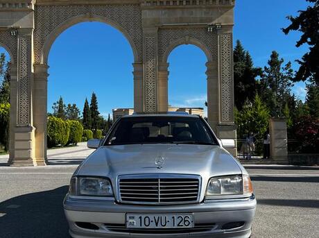 Mercedes C 220