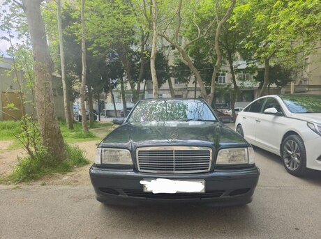 Mercedes C 200