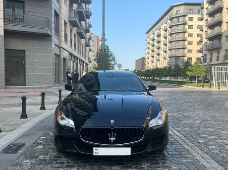 Maserati Quattroporte