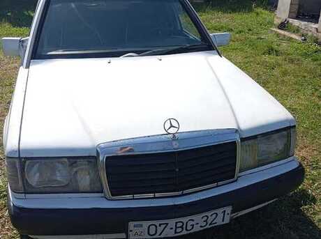 Mercedes 190