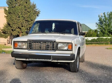 LADA (VAZ) 2107