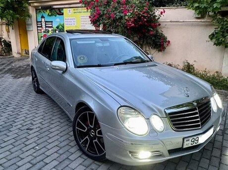 Mercedes E 320