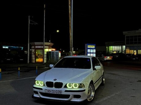 BMW 525