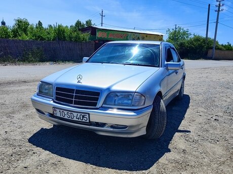 Mercedes C 180
