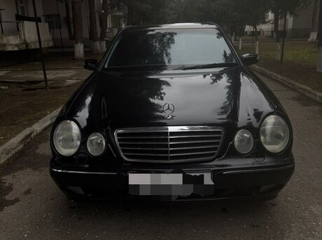 Mercedes E 320 4MATIC