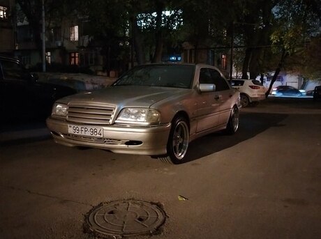 Mercedes C 180