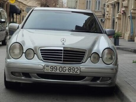 Mercedes E 270