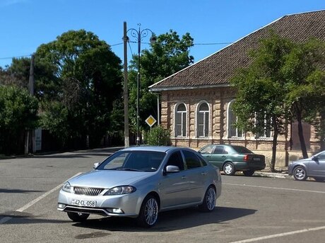 Daewoo Gentra
