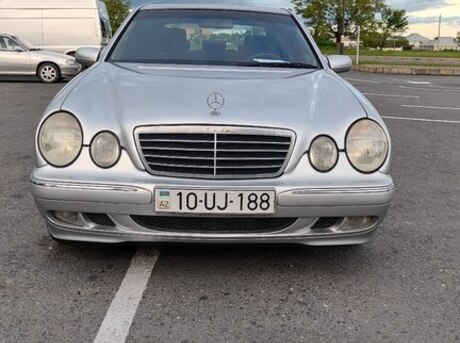 Mercedes E 320 4MATIC