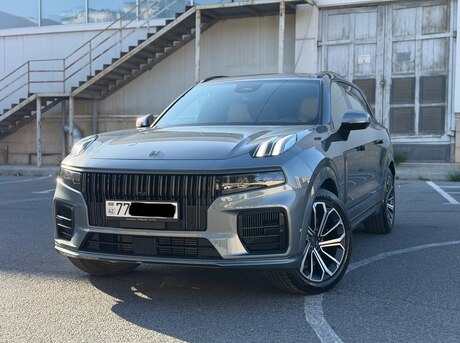 Lynk & Co 09