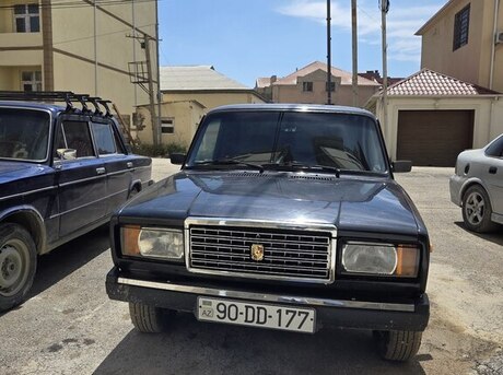 LADA (VAZ) 2107