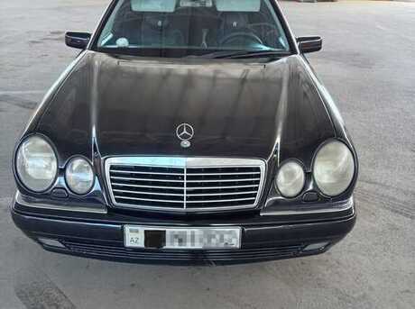 Mercedes E 240