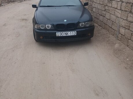 BMW 528