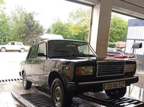 LADA (VAZ) 2107