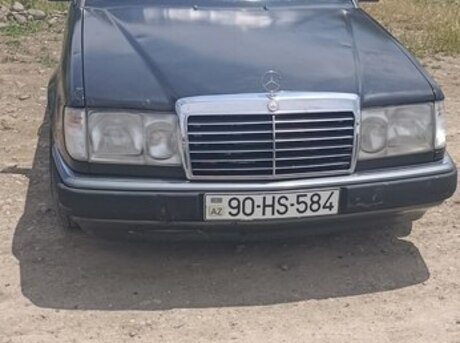 Mercedes 220 E