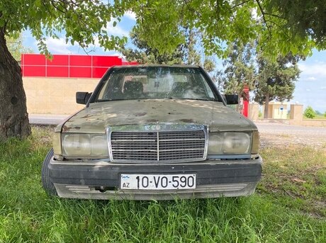 Mercedes 190