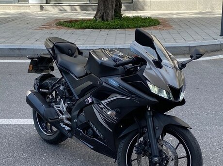 Yamaha R15