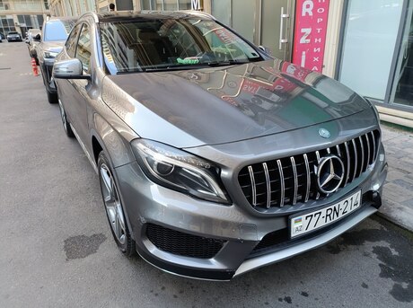 Mercedes GLA 250