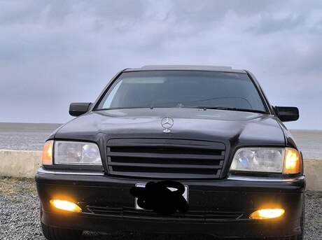 Mercedes C 230