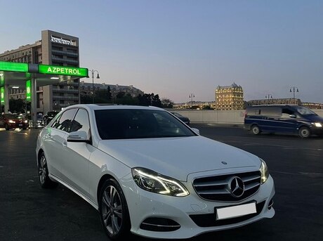 Mercedes E 220