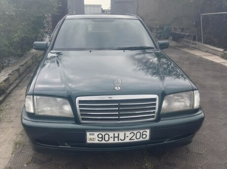 Mercedes C 180