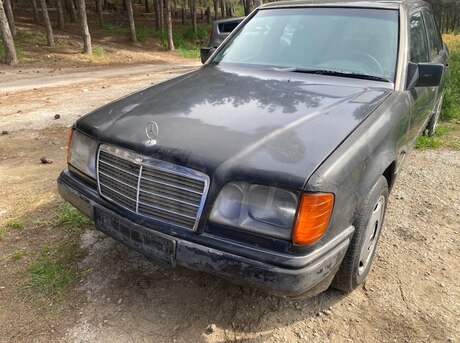 Mercedes 200 E