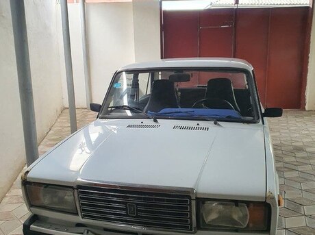 LADA (VAZ) 2107