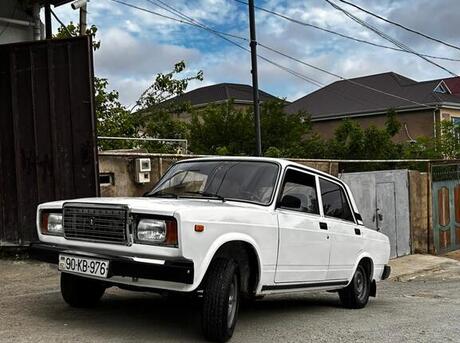 LADA (VAZ) 2107
